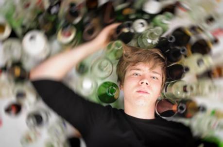 teenagers who drink face rockier transition adulthood 1